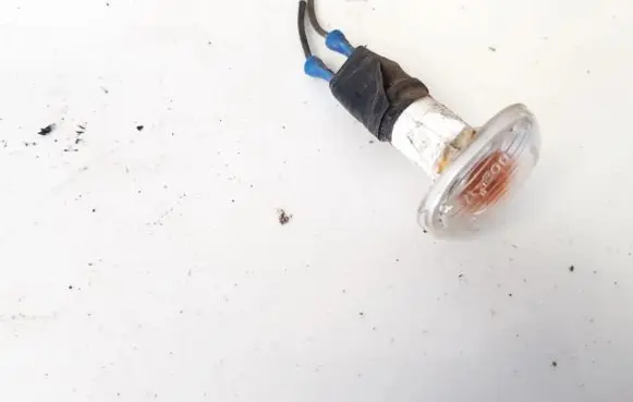 Acura MDX I Front fender indicator light 010347