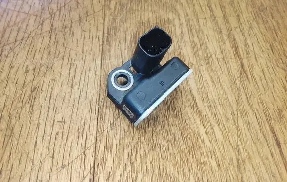 Porsche Macan (95B) Air suspension front height level sensor 95B907508A