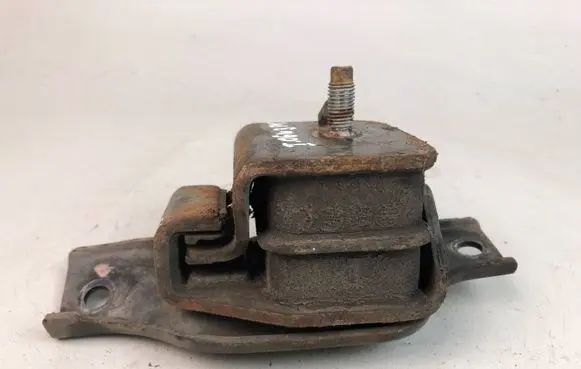 Subaru Impreza II Engine mount bracket 41022FA000