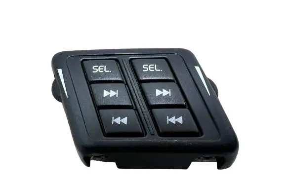 Volvo XC90 Steering wheel buttons/switches 8666729 04W15T 19206
