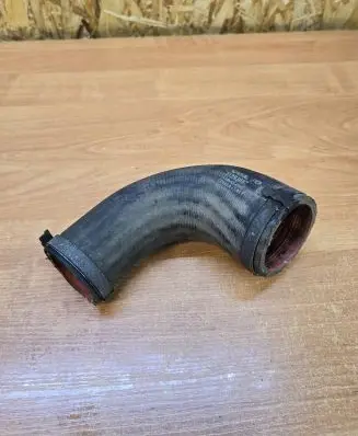 Volvo S60 Intercooler hose/pipe 31293663