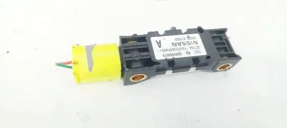 Nissan Note (E11) Airbag deployment crash/impact sensor 0285003019 98830AY00A