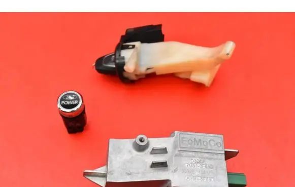 Ford Mondeo MK IV Ignition lock 7S7T-19H386-BC