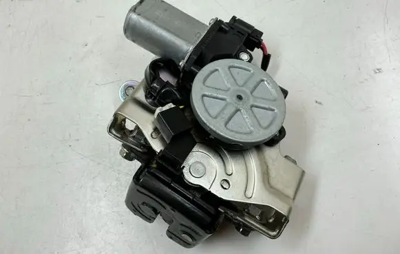 Subaru Forester SK Loading door lock 63032SJ101