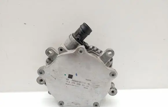 Mercedes-Benz CLA C117 X117 W117 Vacuum pump A2702300365