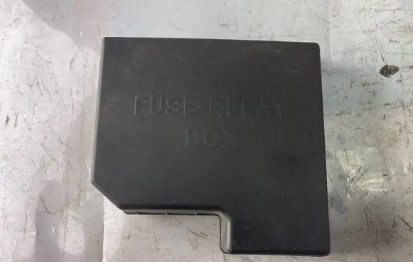 Hyundai Matrix Fuse box cover 9121317300