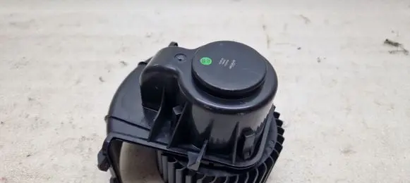 Volkswagen Transporter - Caravelle T5 Heater fan/blower 