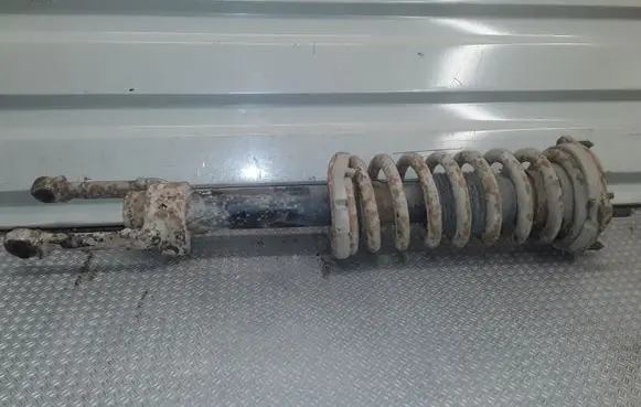 Jeep Grand Cherokee (WK) Front shock absorber with coil spring