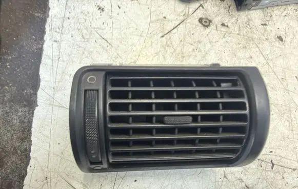 Audi A4 S4 B5 8D Dashboard side air vent grill/cover trim 8D1820902