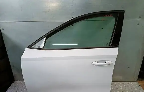 Skoda Octavia Mk4 Front door 