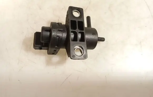 Renault Trafic II (X83) Turbo solenoid valve 8200762162