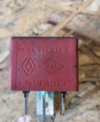 Renault Master II Other relay 7700844682