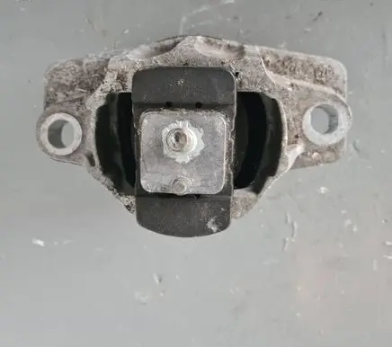 Jaguar XE Engine mount bracket HK836A003ED