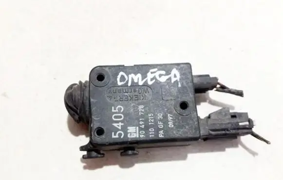 Opel Omega B1 Central locking motor 90491728 1101215