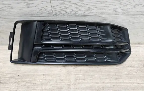 Audi A4 S4 B9 Front bumper lower grill 8W0807682F