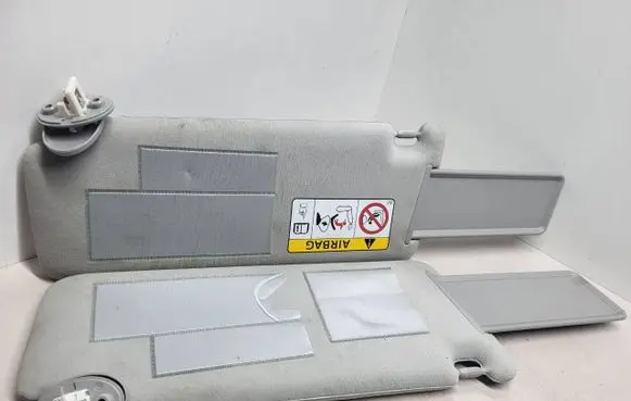 Toyota Land Cruiser (J150) Sun visor