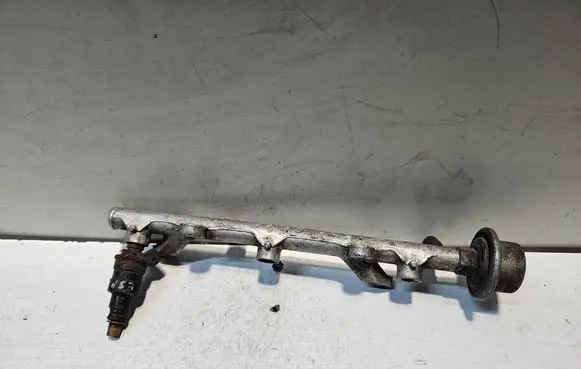 Renault Espace II Fuel main line pipe 0132418A1 1031