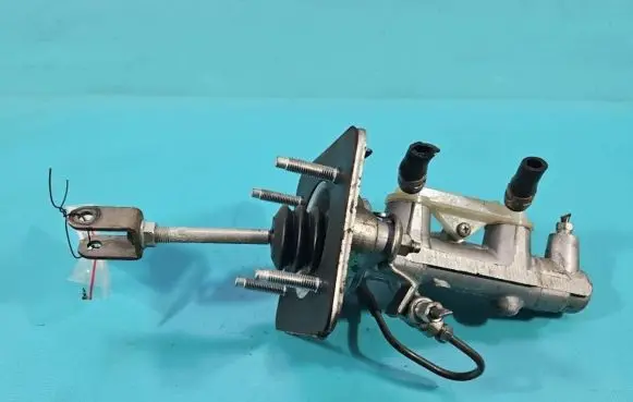Toyota Prius (XW20) Brake booster 132030-40120 IMPRK1391932