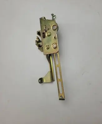 Mercedes-Benz Vito Viano W638 Front door lock A6017301235