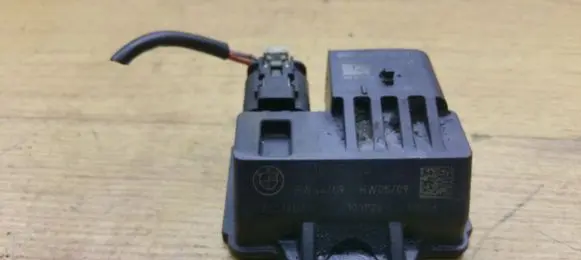BMW 5 F10 F11 Glow plug pre-heat relay 781085603