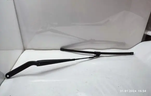BMW X5 E70 Front wiper blade arm