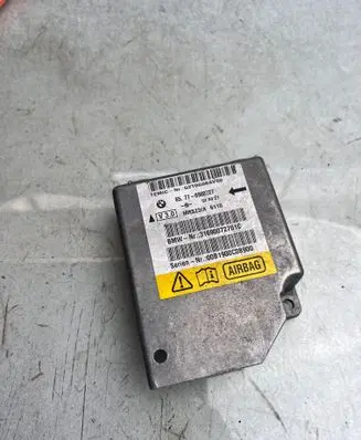BMW 5 E39 Airbag control unit/module 65776900727 G2T0G08AVS0 00B1900C08900
