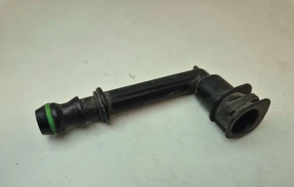 Volkswagen Touran I Headlight washer hose/pipe 1T0955665