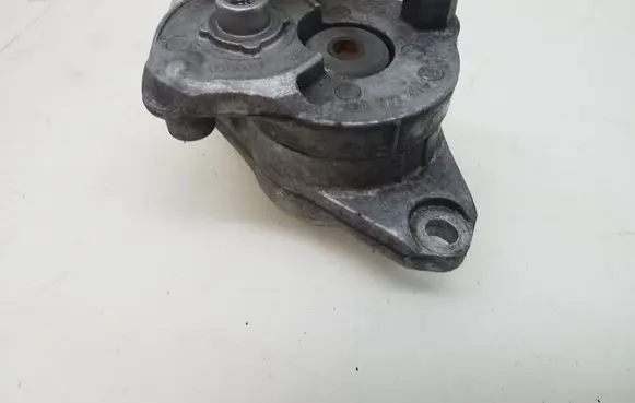 Mercedes-Benz C W204 Timing belt/chain tensioner A2722000270