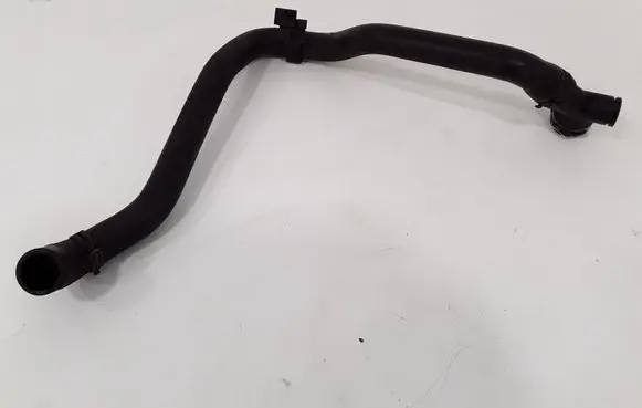 Volkswagen Golf V Engine coolant pipe/hose