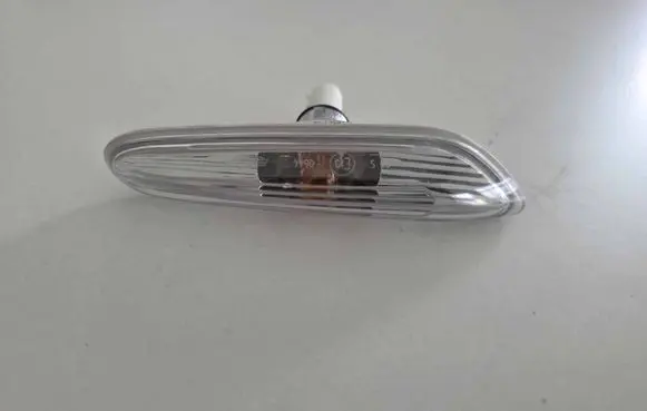 BMW X3 F25 Front fender indicator light 