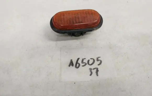 Renault Scenic I Front fender indicator light 7700847333