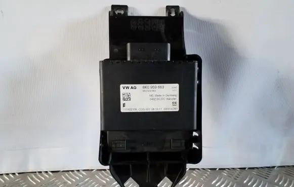 Audi A6 C7 Power management control unit 8K0959663
