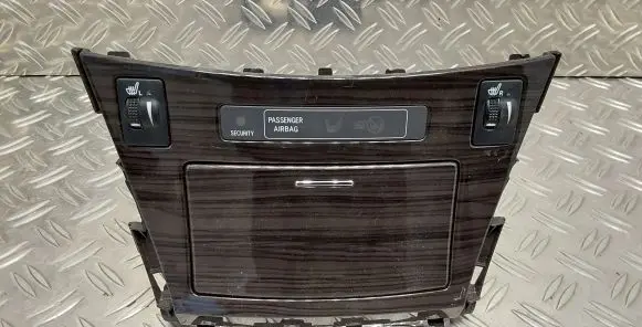 Toyota Avensis T270 Car ashtray