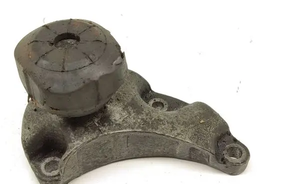 Audi A6 S6 C6 4F Engine mounting bracket 4F0199343M