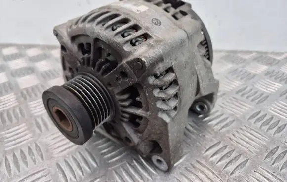 BMW X1 E84 Generator/alternator 7605061 1042106402 14V210A