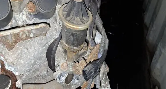Honda Civic EGR valve 390285