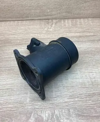 Nissan X-Trail T30 Mass air flow meter 226807J600 0280218005