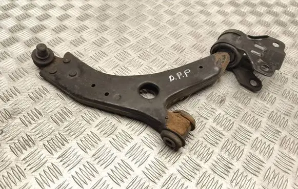 Ford Focus Front lower control arm/wishbone BV613C339AAA