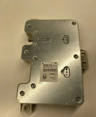 BMW 6 F12 F13 Aerial antenna amplifier 6957347 13600211 28009459