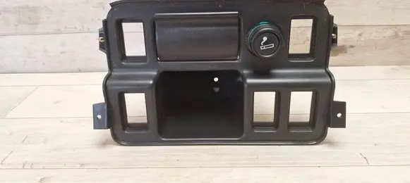Land Rover Freelander Ashtray (front) 