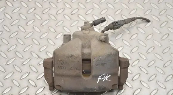 Volkswagen PASSAT CC Front brake caliper