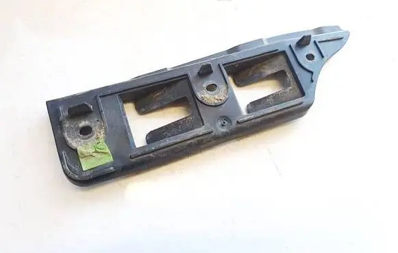 Volkswagen Jetta V Fender mounting bracket 1K0867184