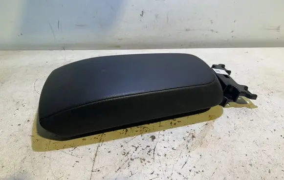 Volvo XC40 Armrest 31469569 T2212231A97406