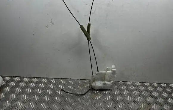 Subaru Outback Front door lock 