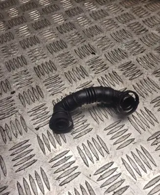Audi A3 S3 8P Breather hose/pipe 03G103493E