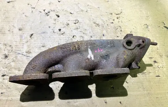 Audi A6 S6 C6 4F Exhaust manifold 06E253084E