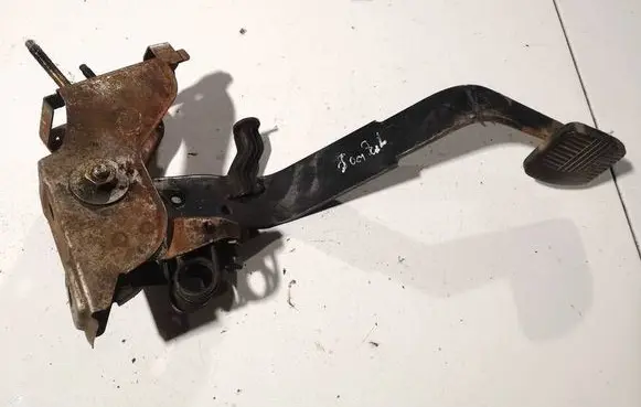 Ford Maverick Brake pedal 