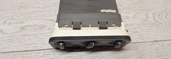 Volvo S70 V70 V70 XC Climate control unit 9134783