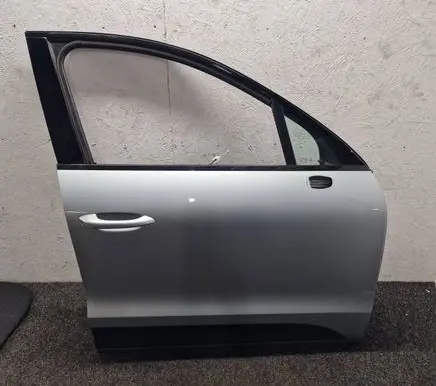 Porsche Macan (95B) Front door