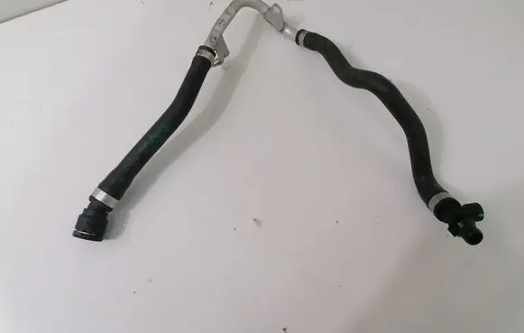 BMW 4 F32 F33 Engine coolant pipe/hose 8573715